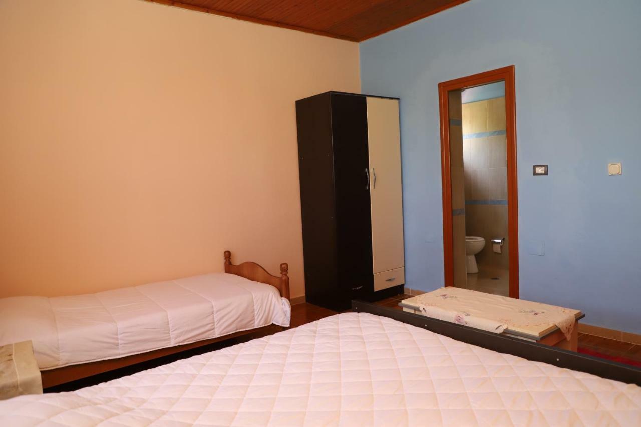 Pashollari Casa de hóspedes