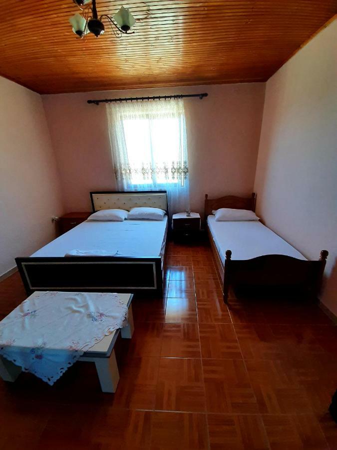 Pashollari Casa de hóspedes